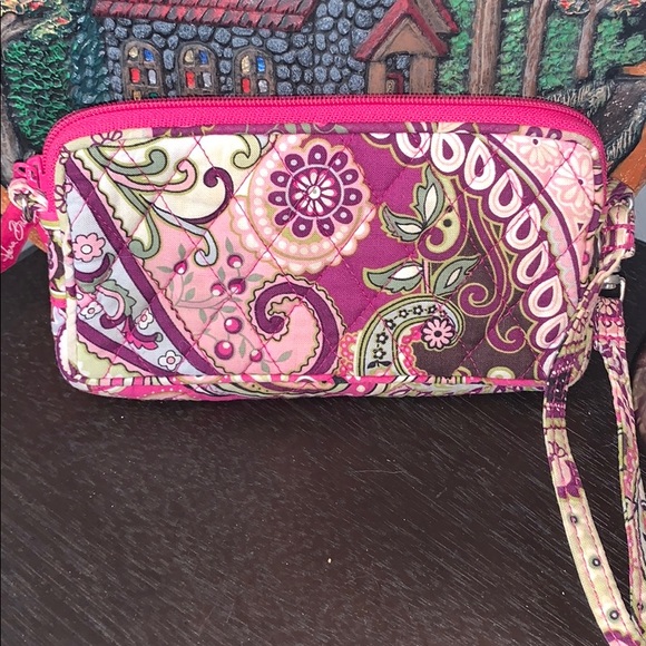 Vera Bradley Wristlet - Picture 1 of 3